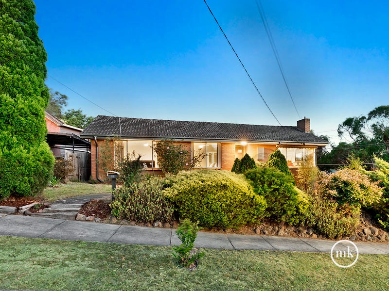 22 Pinehills Drive, Greensborough, Vic 3088 Property Details