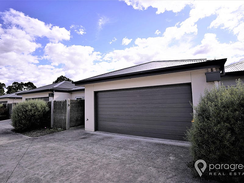2/94 Station Road, Foster, Vic 3960 - Property Details