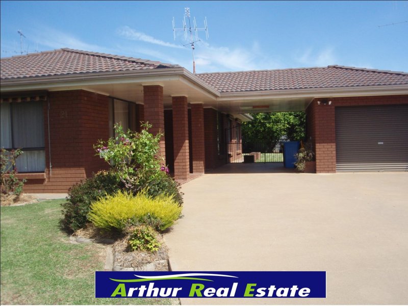 21 William Street, Finley, NSW 2713