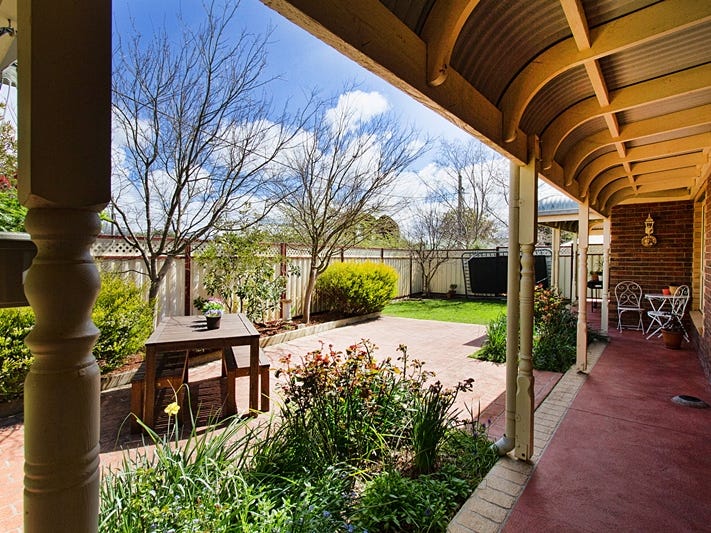 11 Manifold Road, Woodend, Vic 3442 Property Details