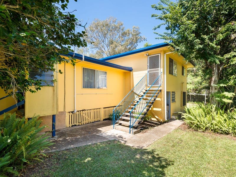 Real Estate & Property for Sale in Coochiemudlo Island, QLD 4184