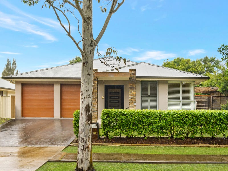 245 Mount Annan Drive, Mount Annan, NSW 2567
