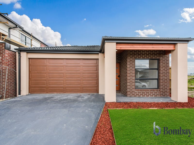 16 Botwood Street, Mickleham, Vic 3064