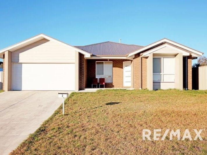 13 Hilton Pl, Junee, NSW 2663 House for Rent