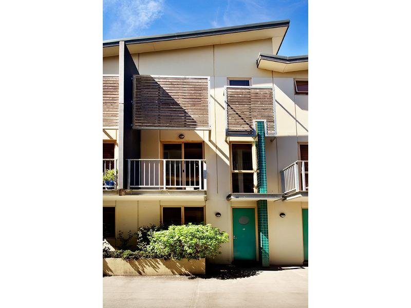 84 Trenerry Crescent (Townhouse 22), Abbotsford, Vic 3067 Property Details