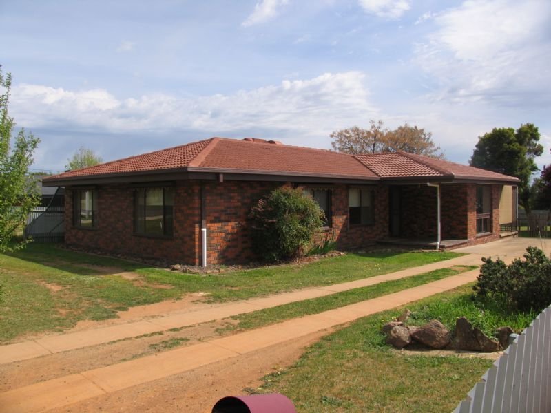 128 Redlands Road, Corowa, NSW 2646 - Property Details