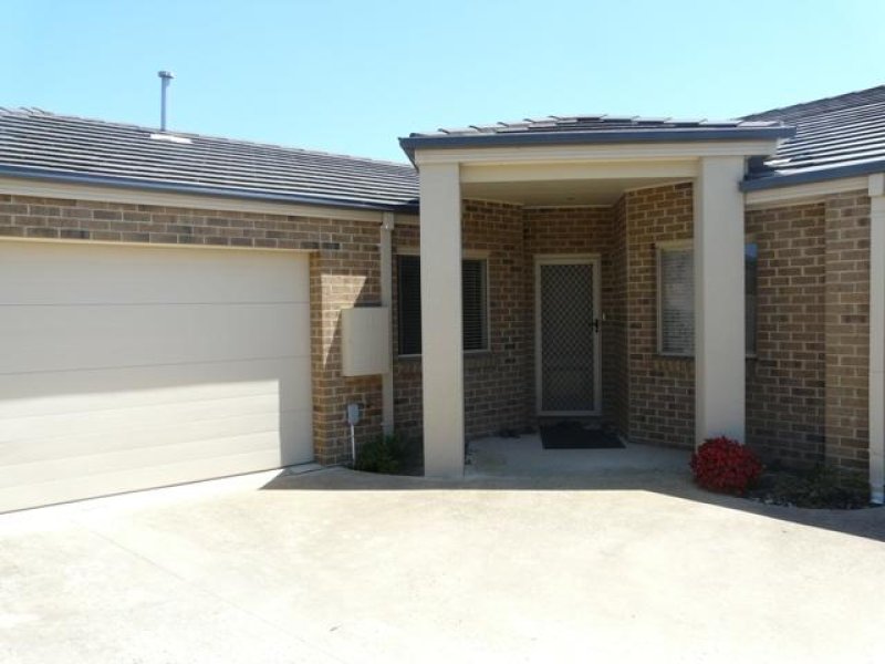 2/21 Davey Drive, Trafalgar, VIC 3824