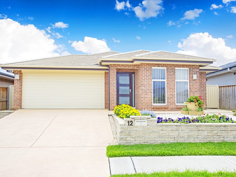 12 Greystanes Way, Carnes Hill, NSW 2171
