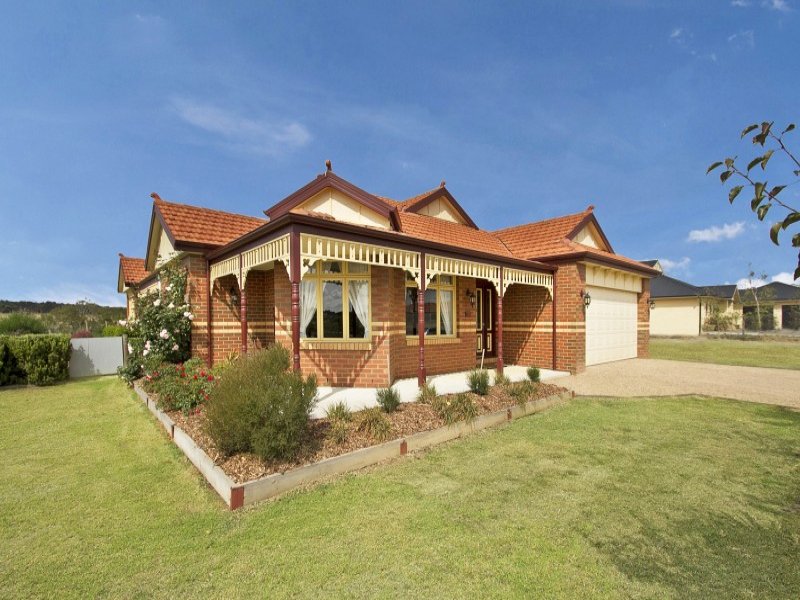 76 The Elms Boulevard, Kilmore, Vic 3764 Property Details