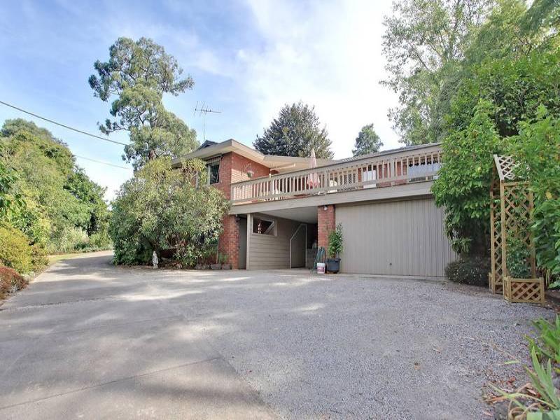 10 Emerald Beaconsfield Road, Emerald, Vic 3782 Property Details