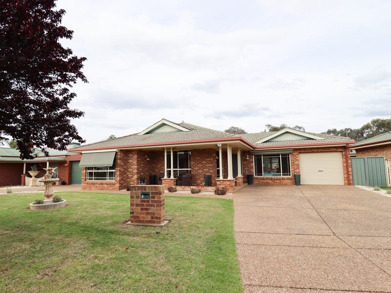 7 Jarrah Place, Glenfield Park, NSW 2650