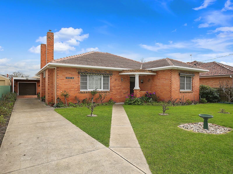 19 Armstrong Street, Colac, VIC 3250