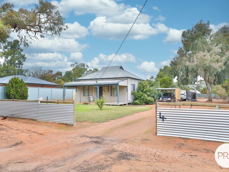 4 Commercial Street, Merbein, Vic 3505 Property Details