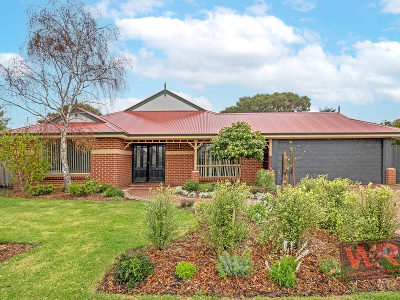 17 Ardross Cres, Collingwood Park, WA 6330