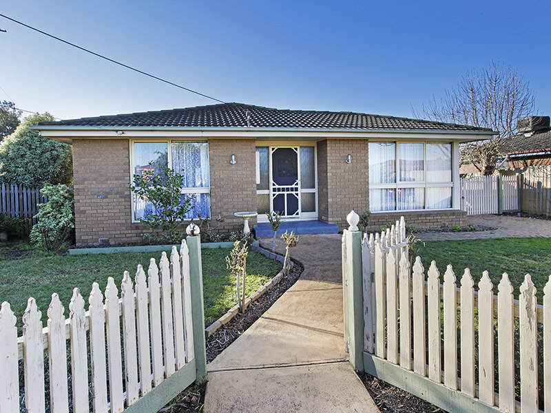 12 Boolarong Drive, Belmont, Vic 3216 Property Details