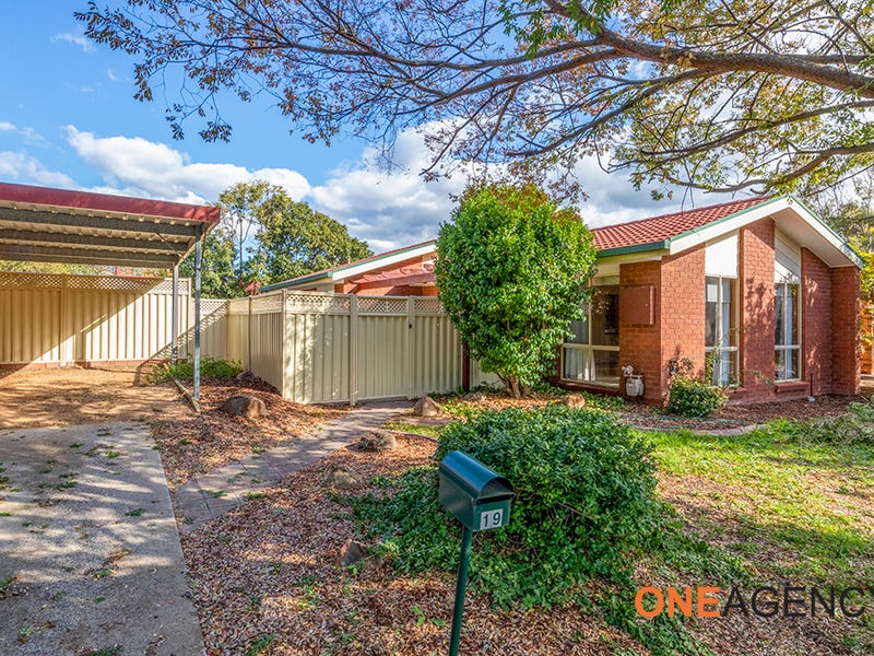 19 Bastow Circuit, Banks, ACT 2906