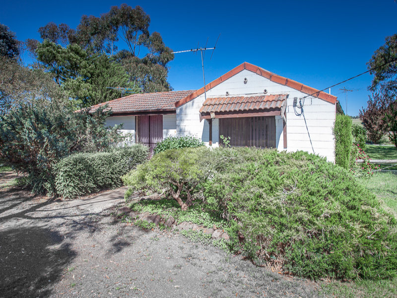 69 Road, Gisborne South, VIC 3437