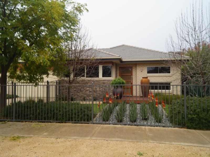 10 Canterbury Avenue, Shepparton, VIC 3630