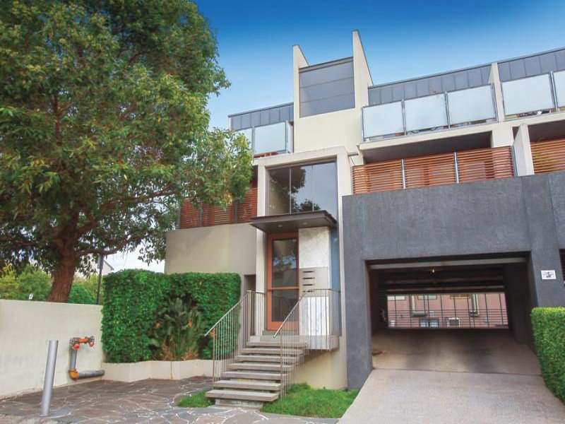 11 Mercer Way, Armadale, Vic 3143 - Property Details