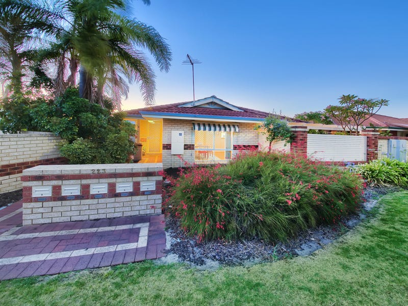 8/223 Albert Street, Osborne Park, WA 6017 Villa for Sale