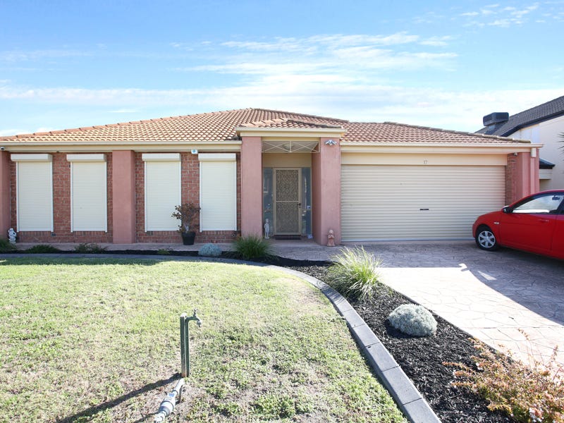 17 Harrington Drive, Narre Warren South, VIC 3805