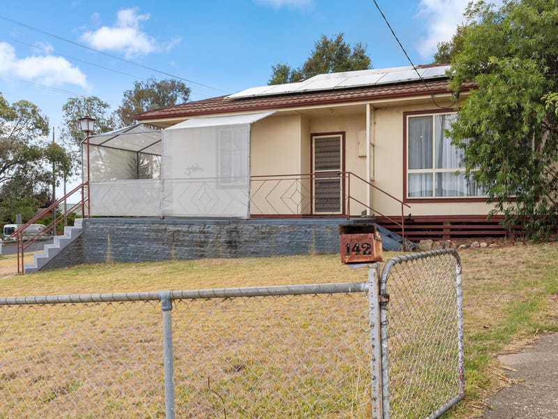 142 Anzac Ave, Seymour, Vic 3660 House for Sale