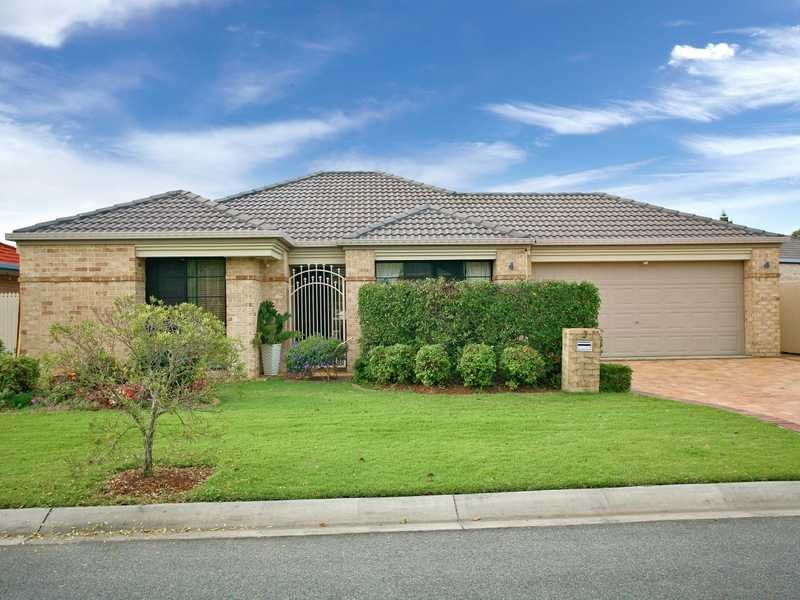 3 Country Club Close, Carseldine, Qld 4034 Property Details