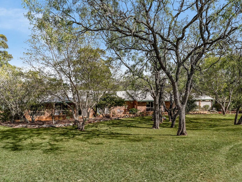 11 Ramsay Street, South Toowoomba, QLD 4350
