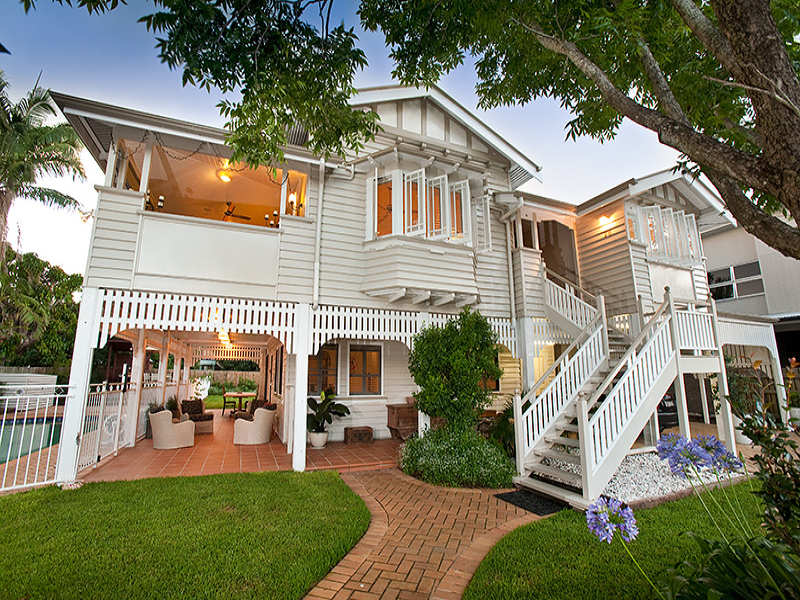 26 Mortlake Road, Graceville, QLD 4075