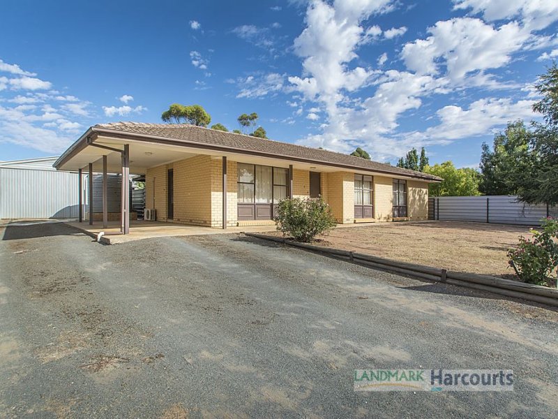 8 Paul Street, Riverton, SA 5412 Property Details