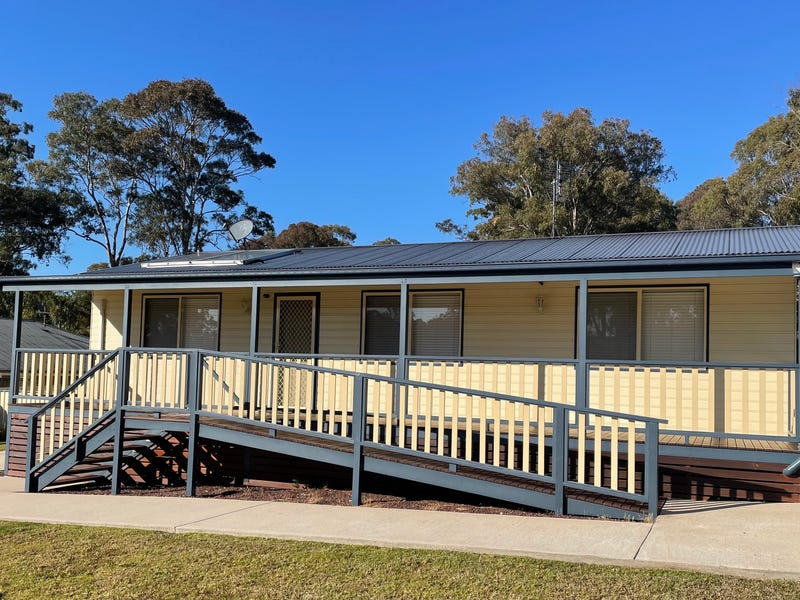 53 Bergalia Street, Moruya, NSW 2537