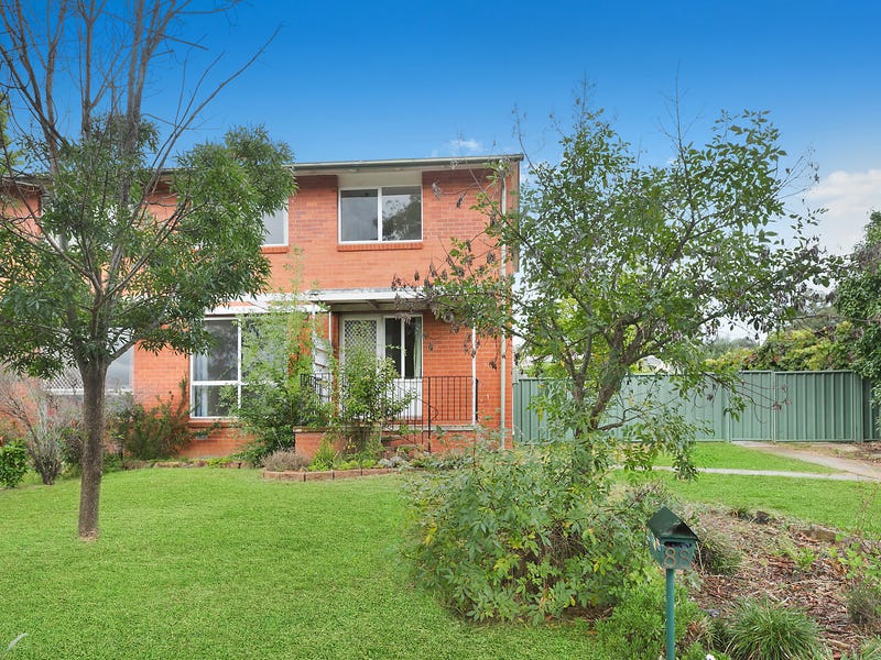 88 Eggleston Cres, Chifley, ACT 2606