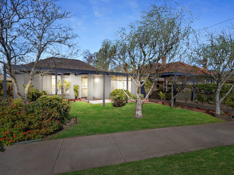 1725 Sturt Street, Alfredton, Vic 3350 House for Sale