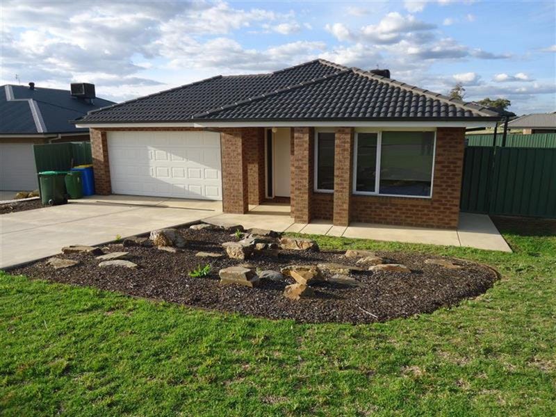 12 Paperbark Drive, Forest Hill, NSW 2651