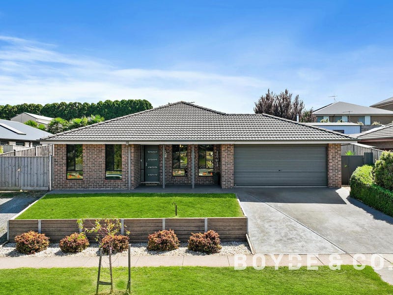 115 McNeilly Road, Drouin, Vic 3818 Property Details