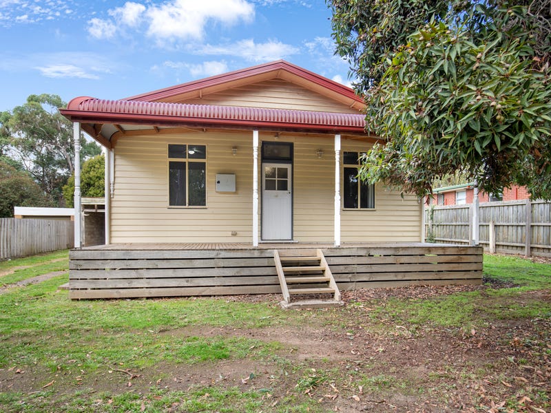 20 Yarragon Road, Leongatha, Vic 3953 House for Sale