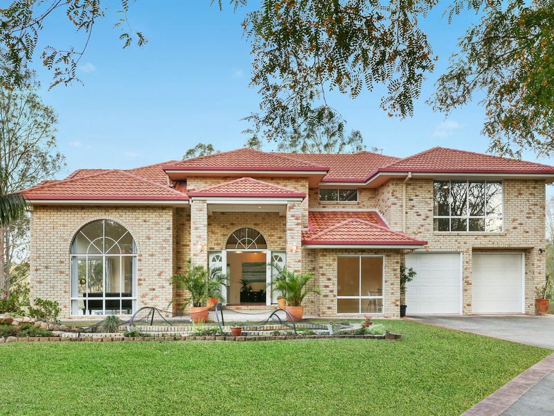 101 Dampier Street, Barellan Point, QLD 4306