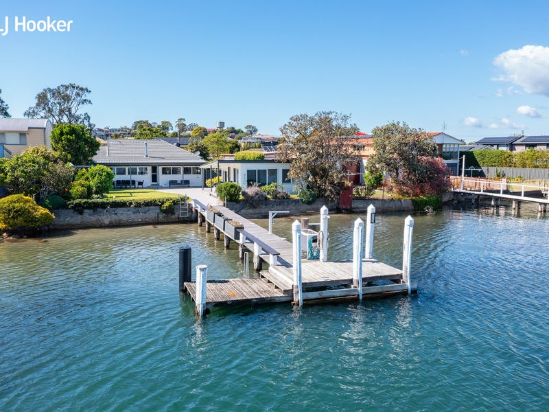 19 Adelaide Street, Greenwell Point, NSW 2540