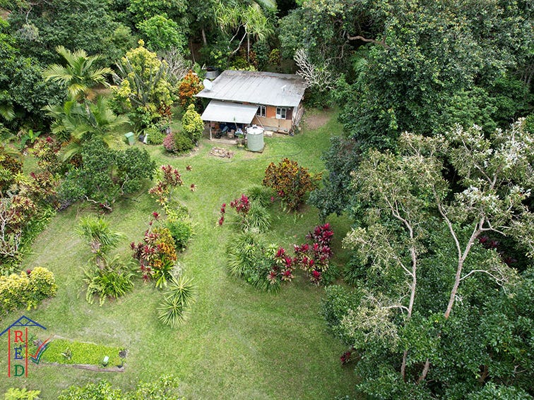 597 Bloomfield Rd, Rossville, Qld 4895 Property Details