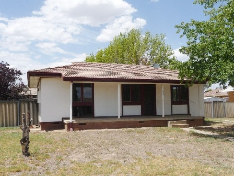 365 Woomera Crescent, Lavington, NSW 2641 Property Details