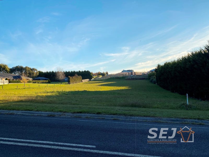 97 Hopetoun Road, Drouin, Vic 3818