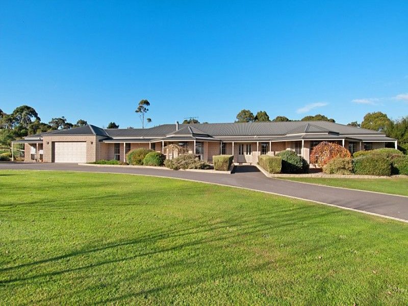 Property 4: 7 Garden Brae Court, Langwarrin South, Vic 3911