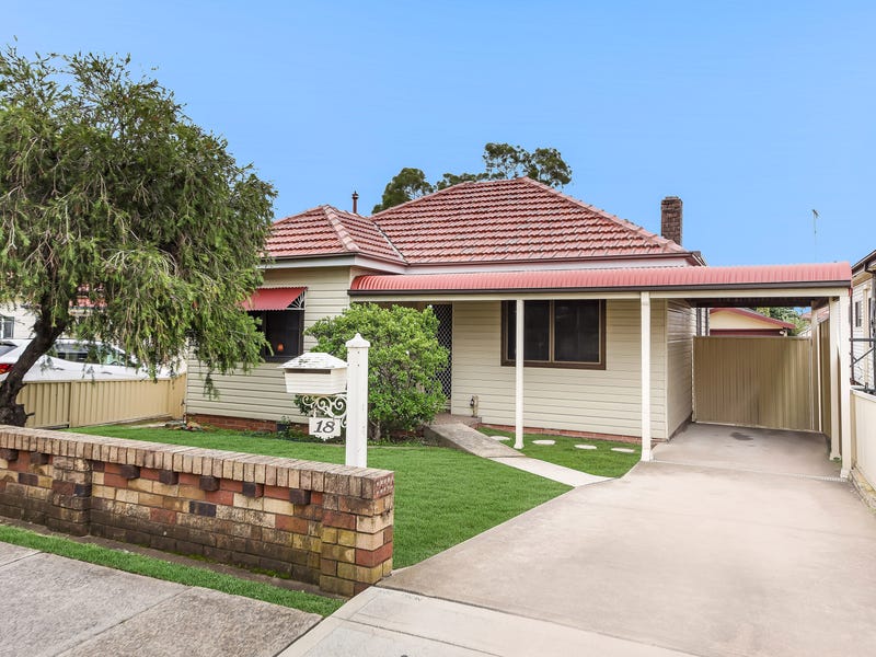 18 Shenstone Road, Riverwood, NSW 2210 Property Details