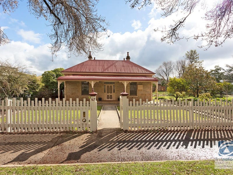 67 Finch Street, Beechworth, Vic 3747 House for Sale