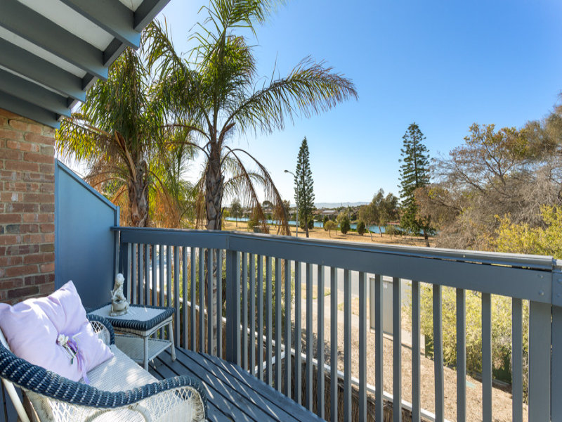 3/54 Greenfield Cres, West Lakes Shore, SA 5020