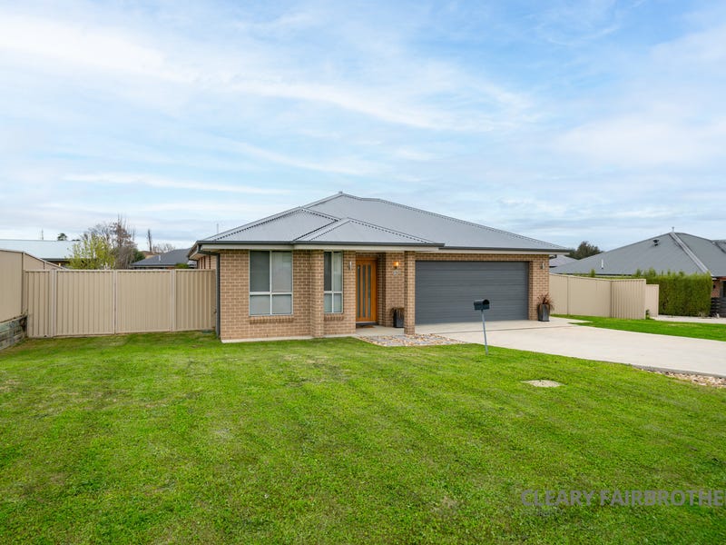 37 Graham Drive, Kelso, NSW 2795