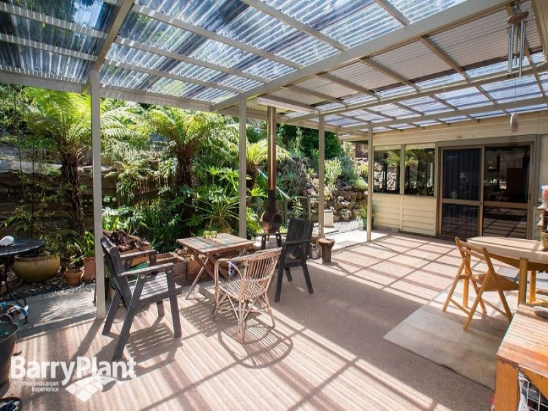 5 Pauline Avenue, Vic 3160 Property Details