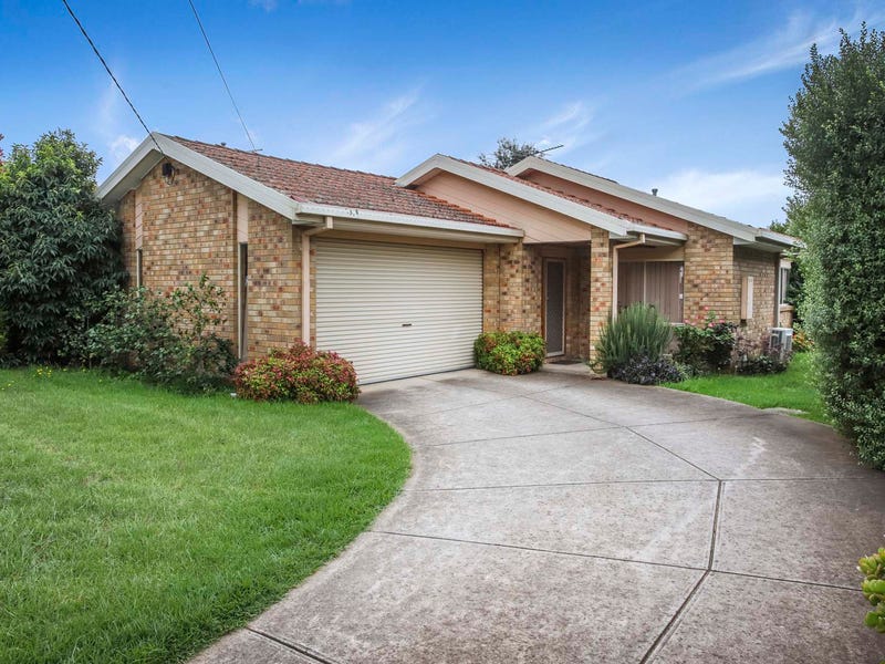 4 Roland Avenue, Strathmore, VIC 3041