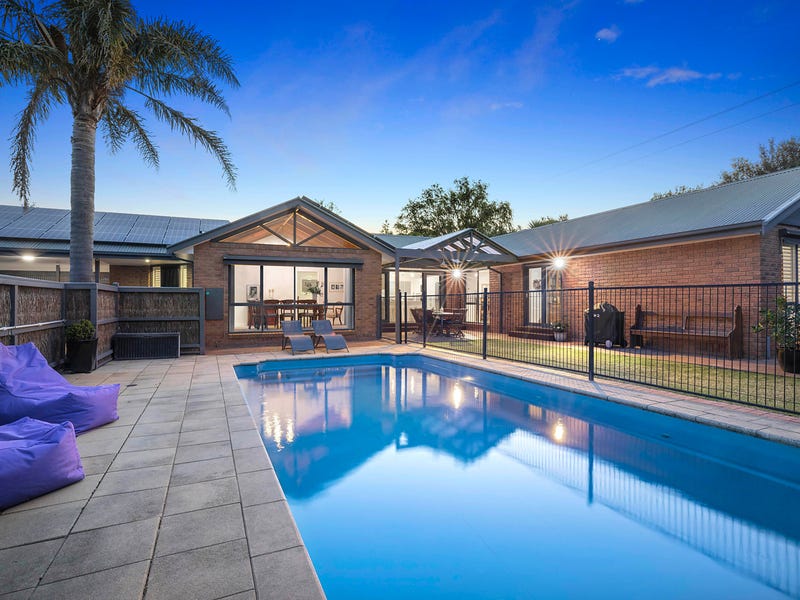 29 Jacaranda Crescent, Mornington, Vic 3931 Property Details