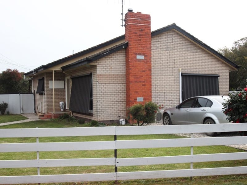 15 Glenavon Avenue, Cobram, Vic 3644 Property Details